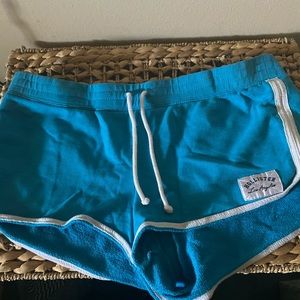 Comfy Hollister shorts